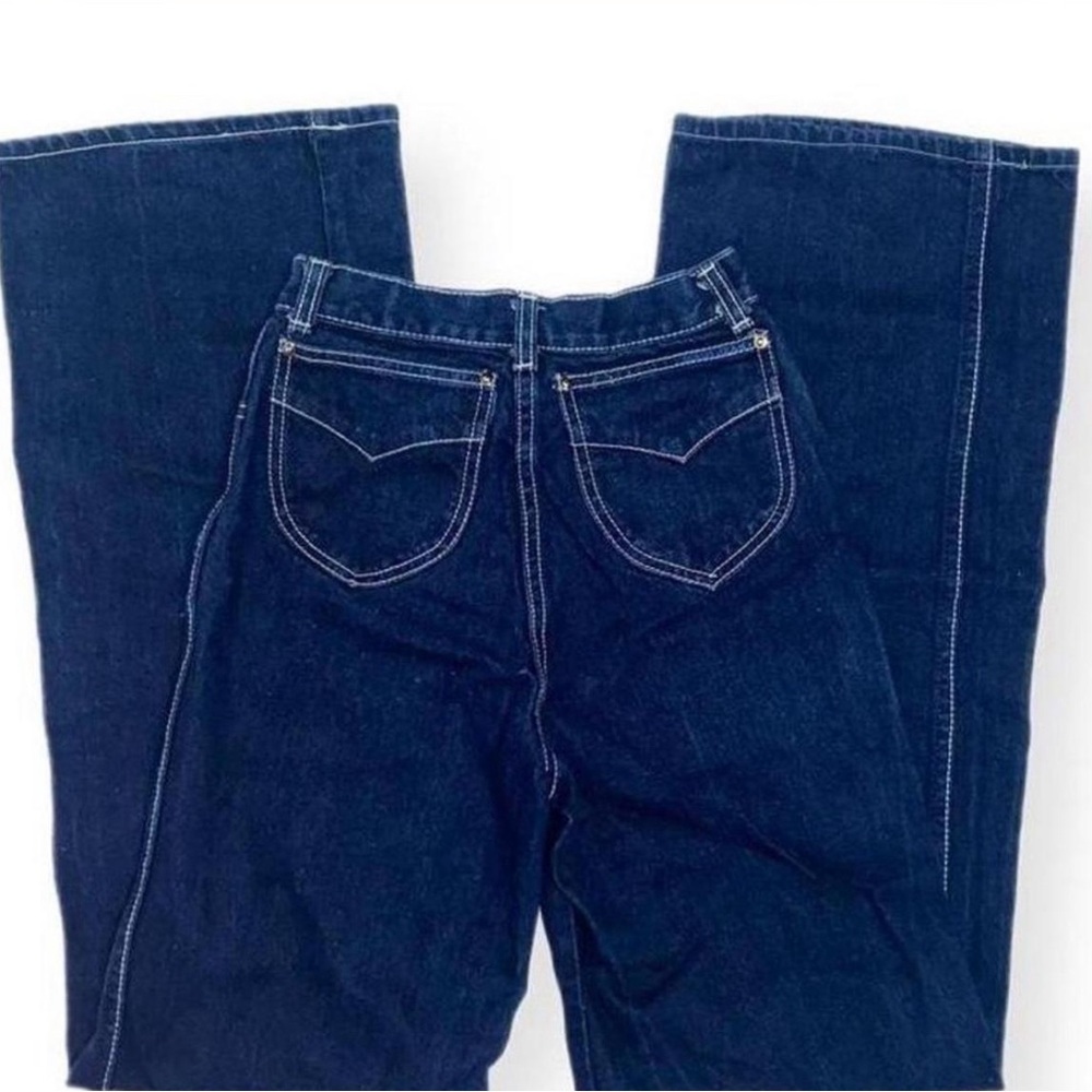1970s wide leg indigo jeans with cute pockets